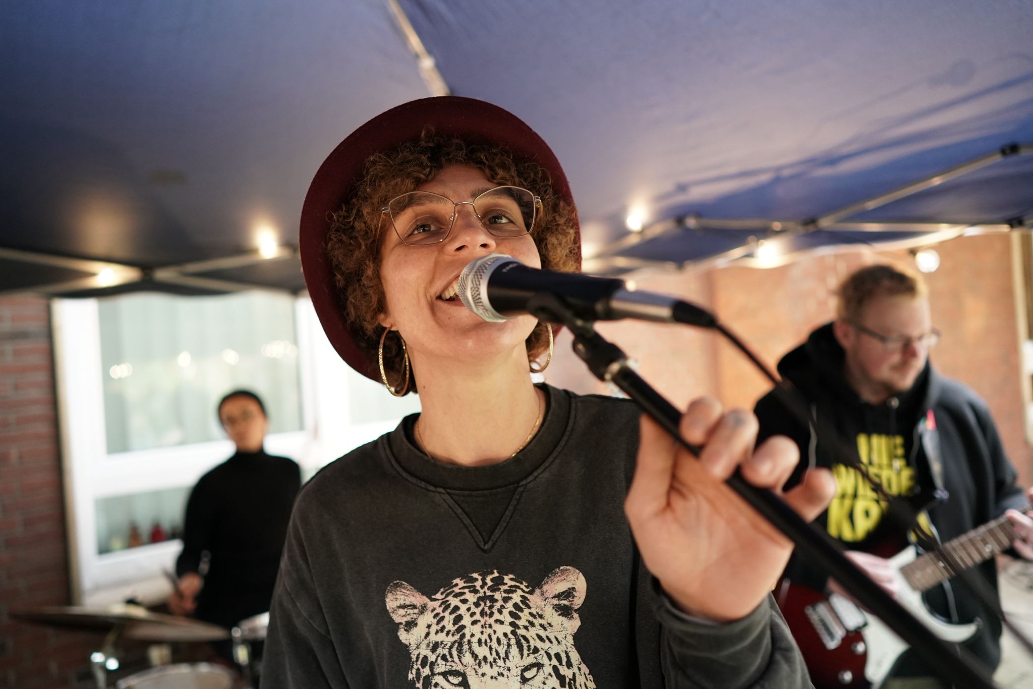 Konzert im Chez AMA: Miss Sophie & Re-Start